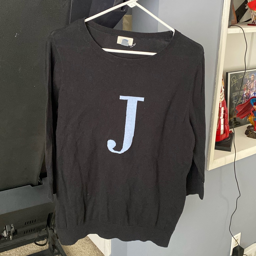 Black Old Navy Sweater 414